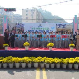 찾아가는 행복음악회 어르신문화학교 공연단 &#034;2011 방젯골 공연&#034; 사진입니다 이미지