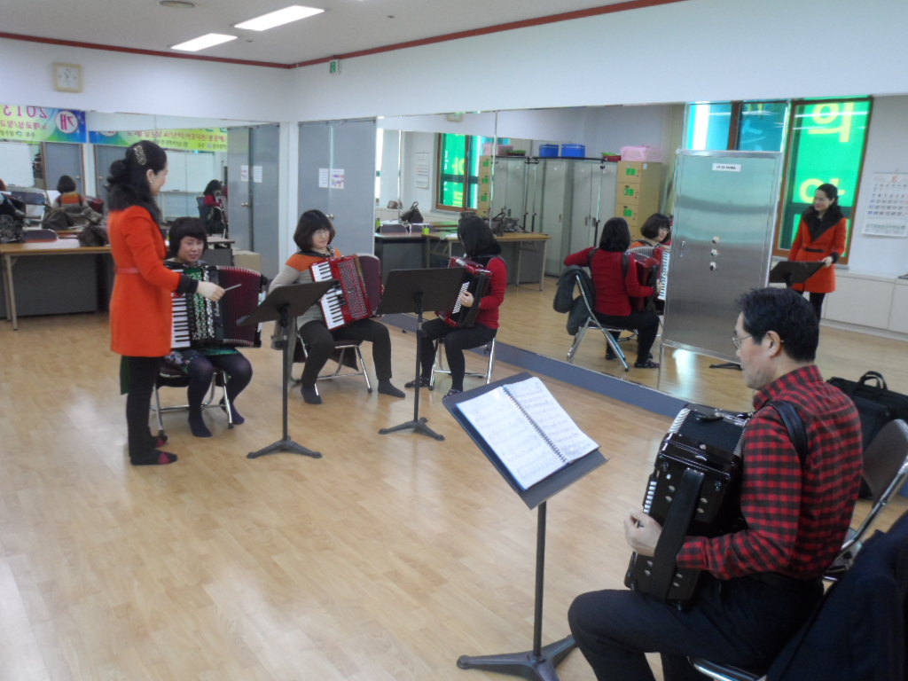 찾아가는문화학교아코디언반.JPG