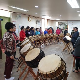 노인복지관난타교실(방문) 이미지